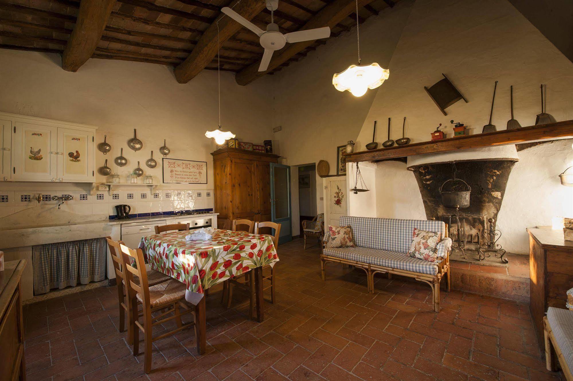 Agriturismo San Giorgio Monteroni d'Arbia Exterior photo